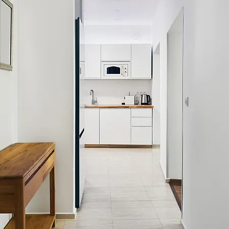 Imperial Apartment *