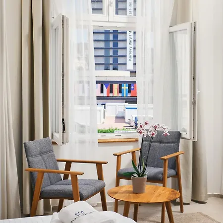 Imperial Apartment *